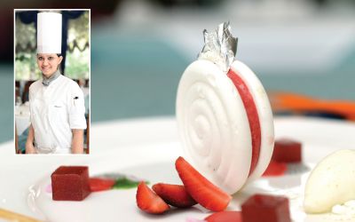 Strawberry Curd, Meringue Sandwich With Strawberry Pate & Coconut Ice Cream Strawberry Curd, Meringue Sandwich With Strawberry Pate & Coconut Ice Cream