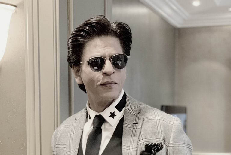 Shan Rak SRK poses with his ‘heroes’ Jackie Chan, Van Damme – You and I