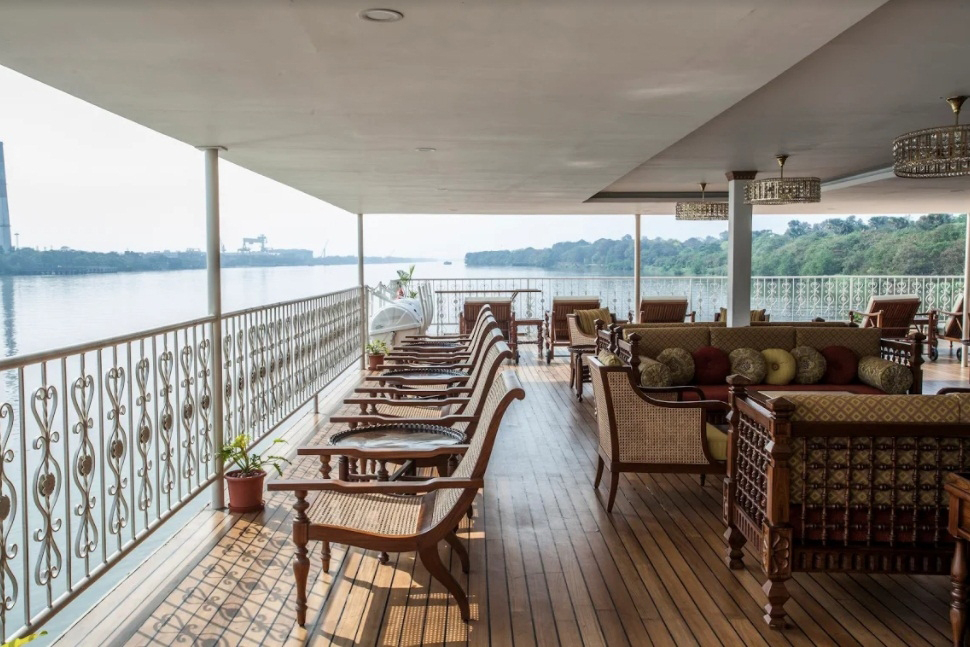 A-list boutique experiences for last-minute year-end holidays.