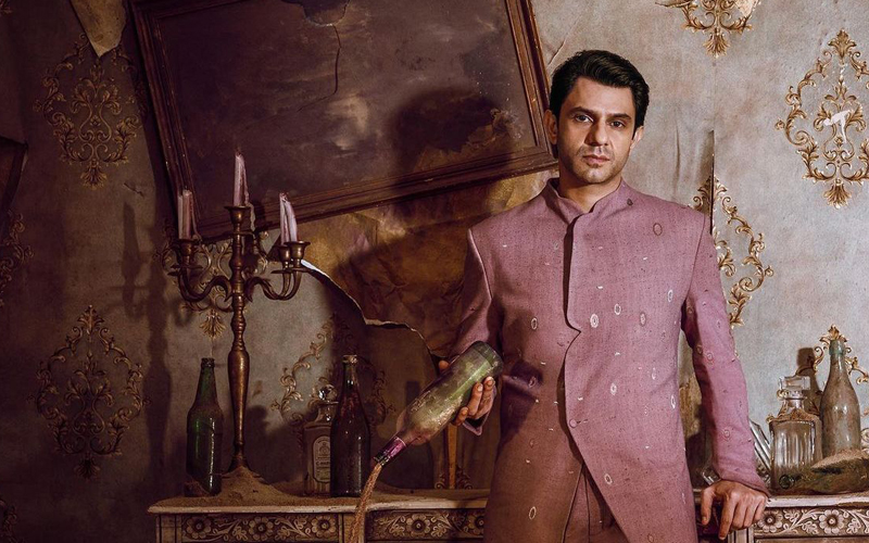 British-Indian actor Arjun Mathur @arjun__mathur has become the man of ...